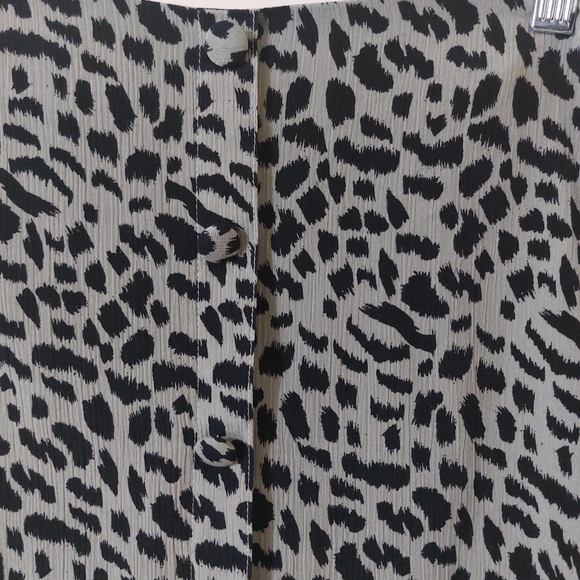 Nasty Gal Olive Green Animal Leopard Print Lightweight Flowy Trendy Mini Skirt - Picture 3 of 12